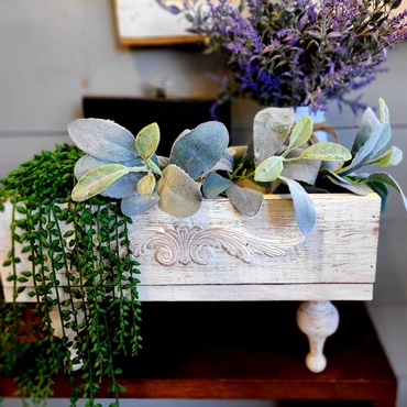 Modern Farmhouse Box