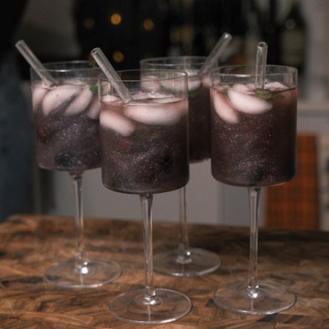 Sip and Sparkle: Festive Mocktails for the Holidays 